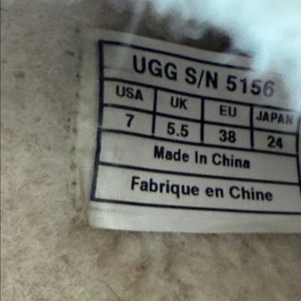 UGG Women's Tan‎ Leather Winter Boots